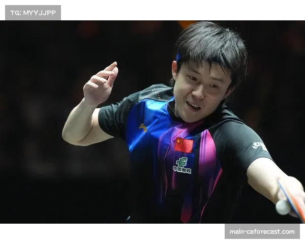 王楚钦上演惊天逆转以4比3击败向鹏挺进WTT中国大满贯男单决赛